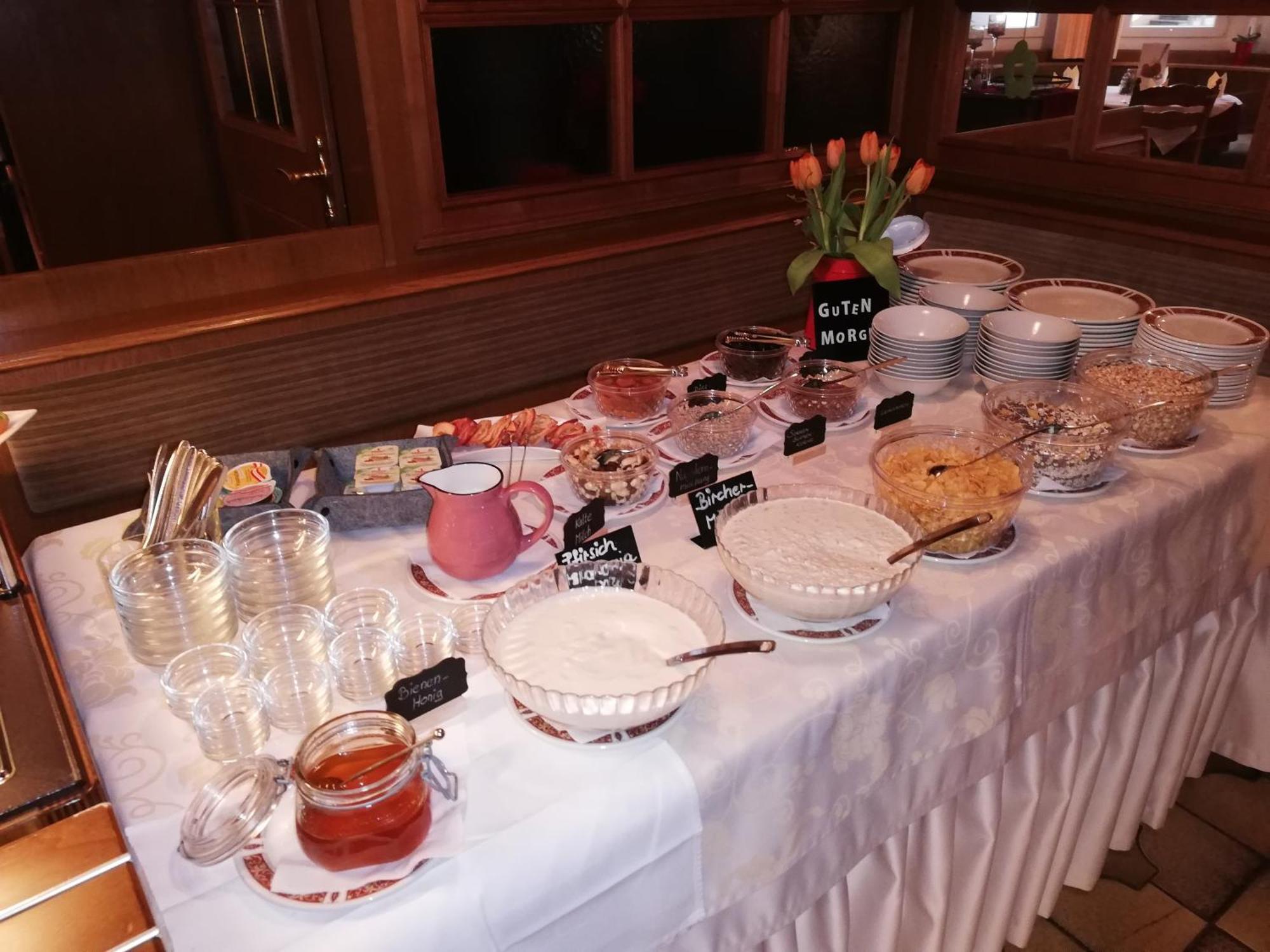 Hotel Oxa Хитизау Екстериор снимка
